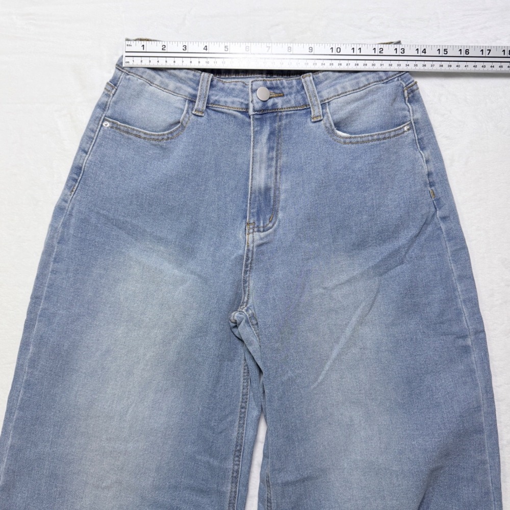 Cupshe Jeans Wide Leg Light Wash Blue Raw Hem Size Medium - Picture 6 of 10